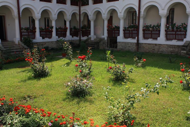 313-Monastero di Agapia,9 agosto 2011.JPG